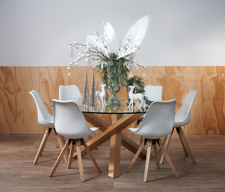 Tripod Table 5mb